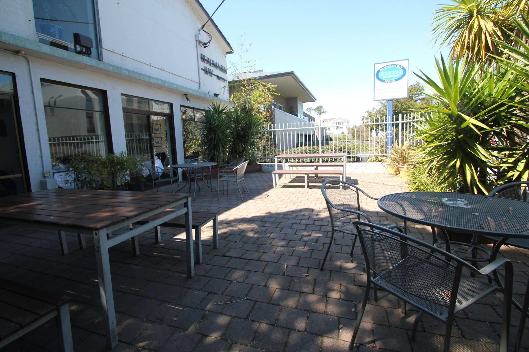 Beaumaris Bay Motel Exterior photo